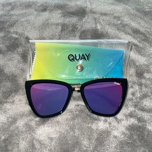 Quay’s Sunglasses REINA - BLK/PNK